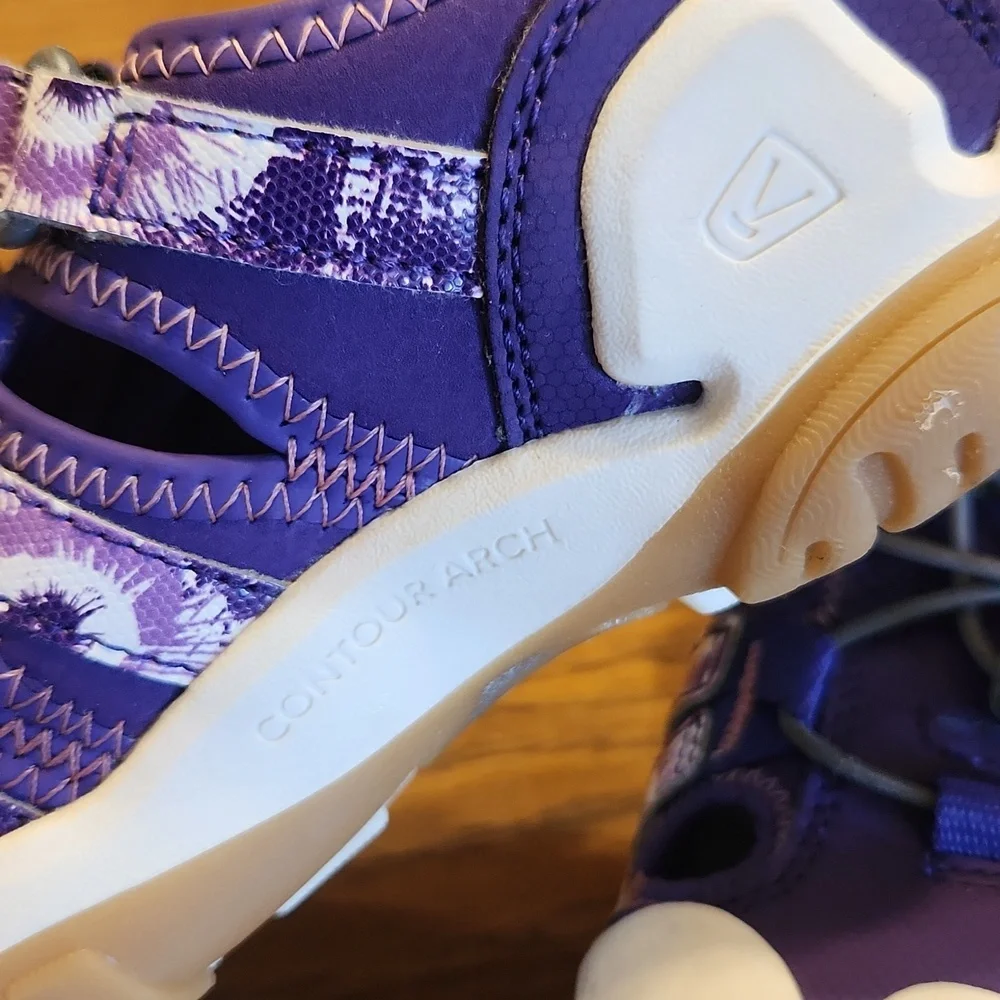 Keen Closed Toe Fisherman Comfort Purple Sandals Size 5